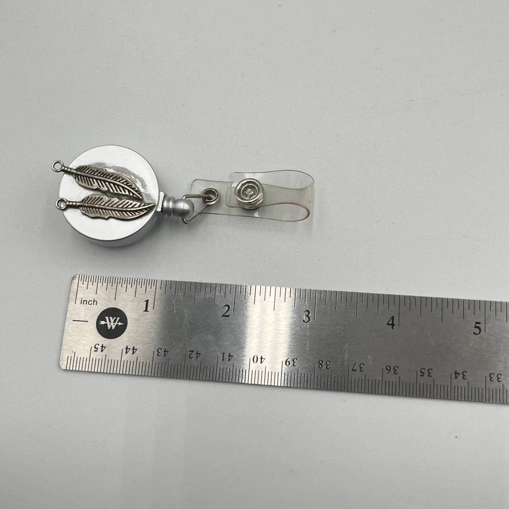Vintage Western Boho Double Feather Retractable Badge Reel Silver Tone ID Holder